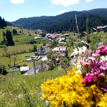 Holiday home семейна рай Fаmilly Paradise Buynovo